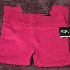 NWT Victoria Secret Seamless Tight Stretch SPORT Body Wick Fabric Crops